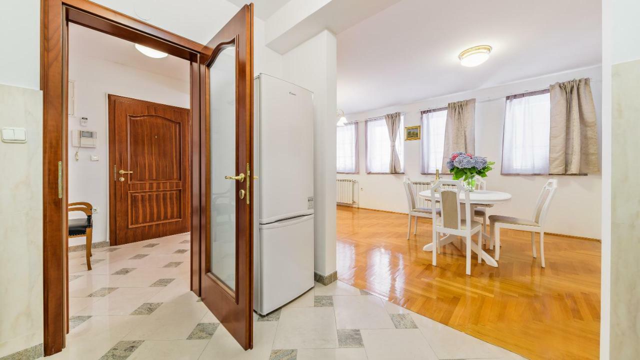 Central Apartment Smiley - Free Parking Ζάγκρεμπ Εξωτερικό φωτογραφία