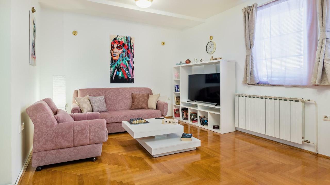 Central Apartment Smiley - Free Parking Ζάγκρεμπ Εξωτερικό φωτογραφία